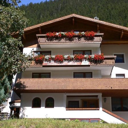 Garni Mathonerhof Hotell Ischgl Exteriör bild