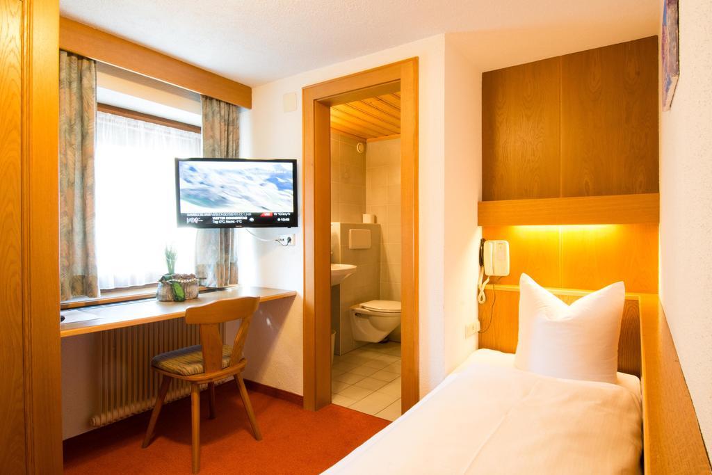 Garni Mathonerhof Hotell Ischgl Rum bild