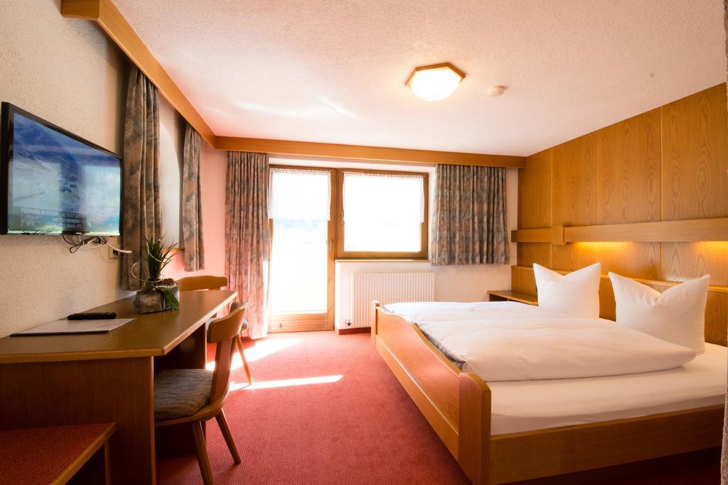 Garni Mathonerhof Hotell Ischgl Rum bild