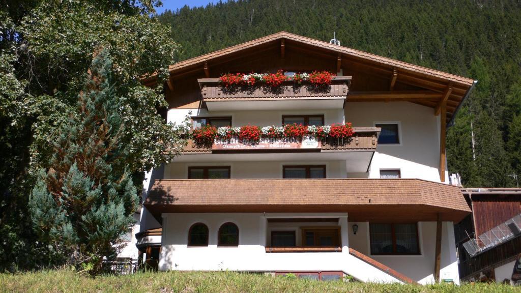 Garni Mathonerhof Hotell Ischgl Exteriör bild